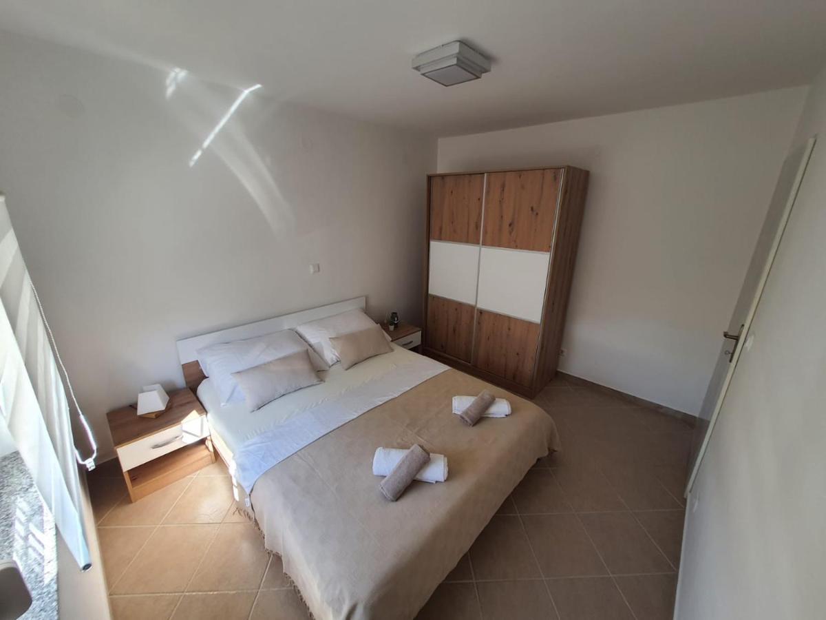 Zrinec Appartement Vir Buitenkant foto