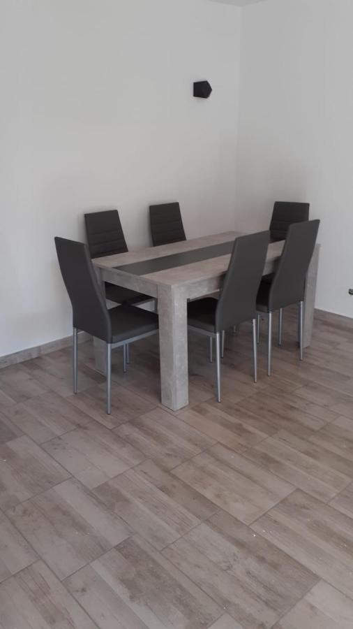 Zrinec Appartement Vir Buitenkant foto