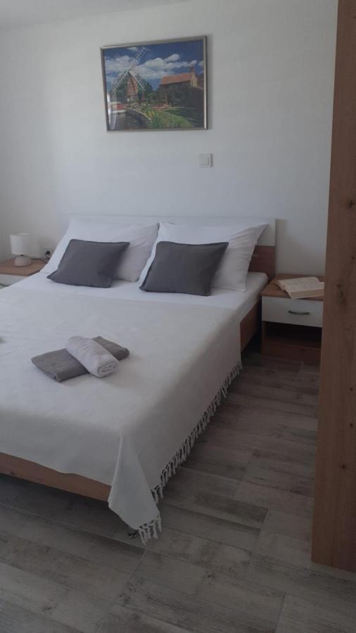Zrinec Appartement Vir Buitenkant foto