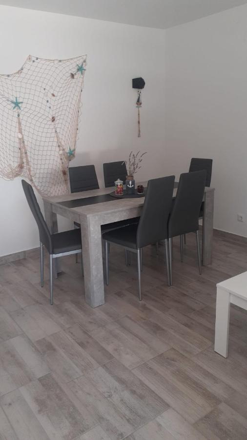 Zrinec Appartement Vir Buitenkant foto
